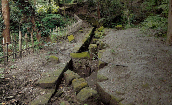 Sekiyoshi Sluice Gate of Yoshino Leat, Shuseikan side.