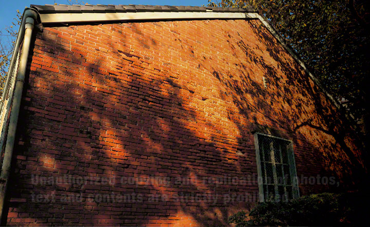 The engine house was built with dutch -style bricks, &quot;Kongnyaku bricks&quot;, made in Nagasaki.