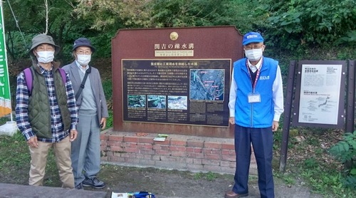 関吉の疎水溝.jpg