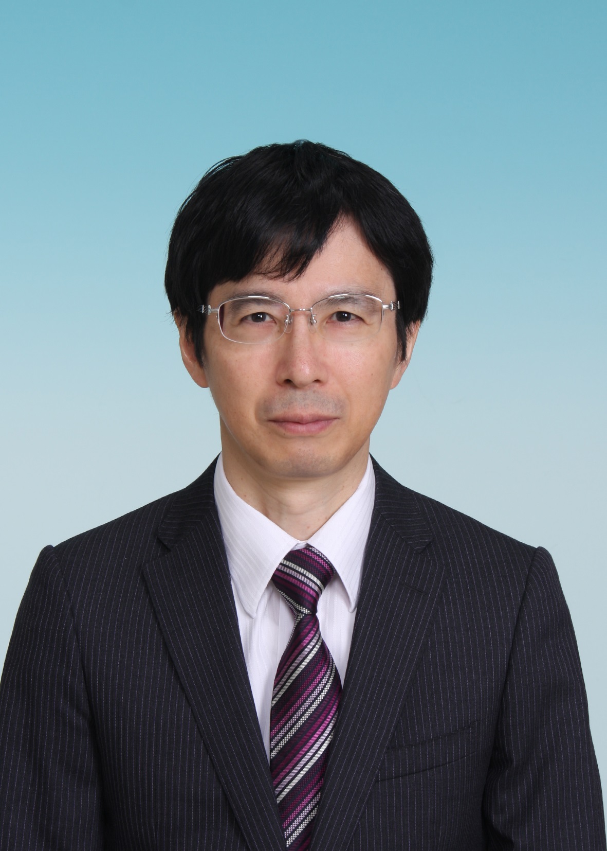 岩本　健吾 氏